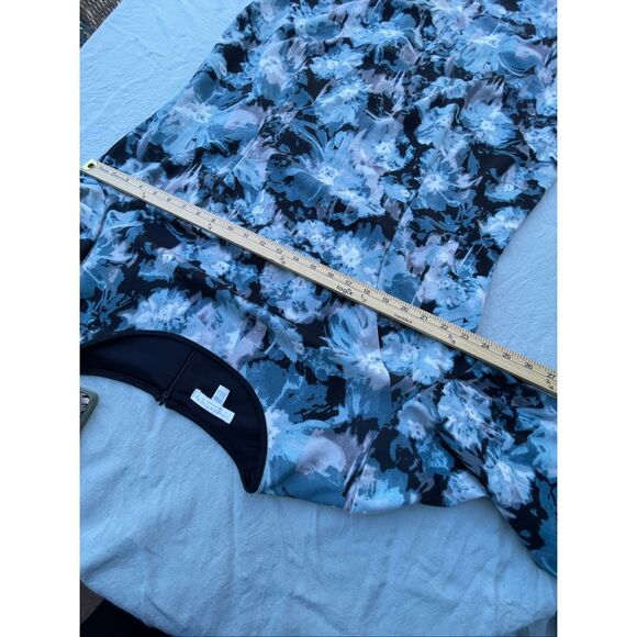 London Times Woman size 20 Ponte’ knit dress. - Picture 4 of 6